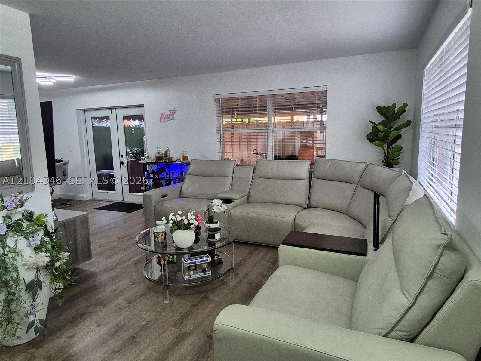 203 NE 12th Ave 203