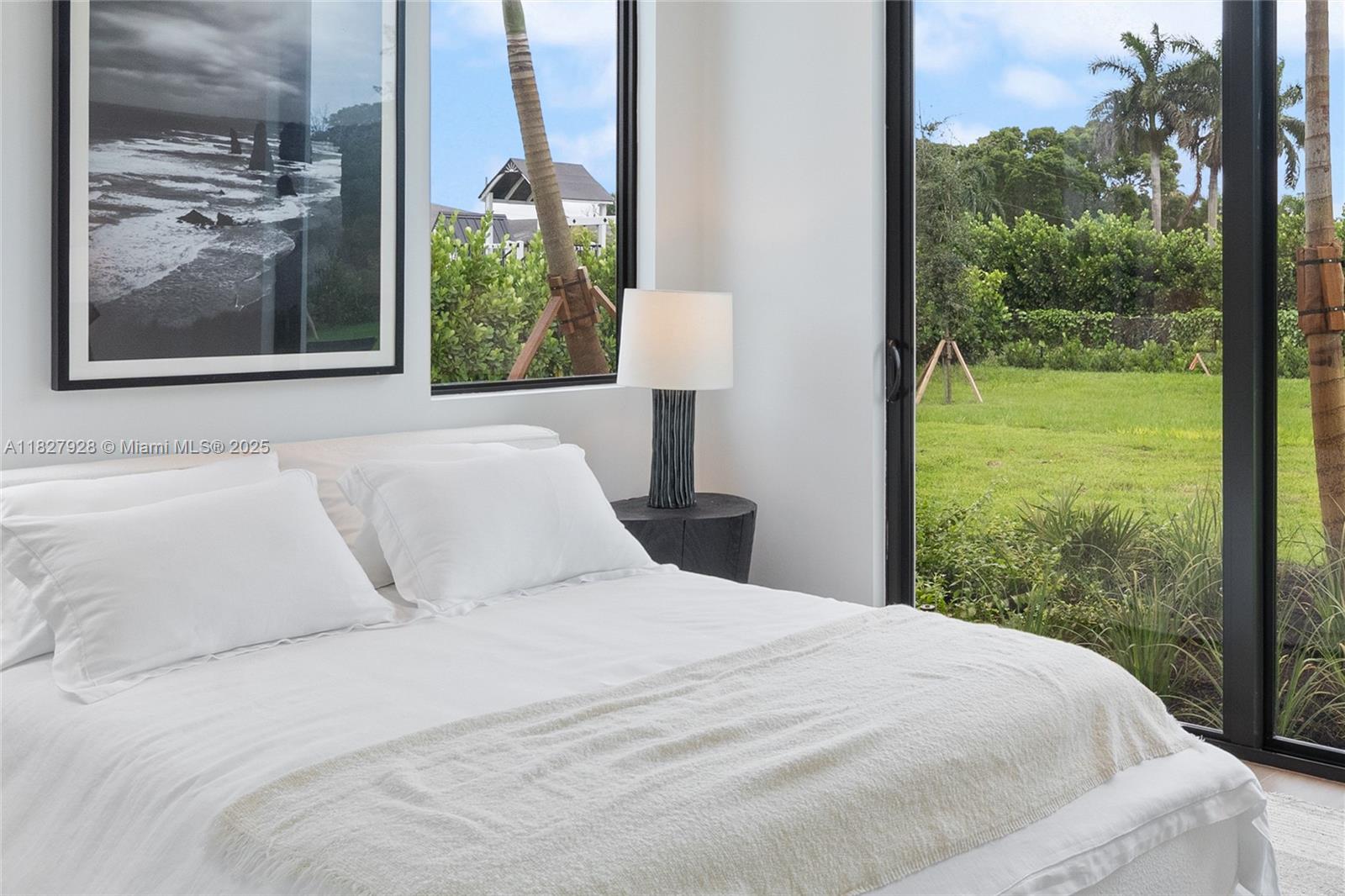 ZONA WEST - Residential