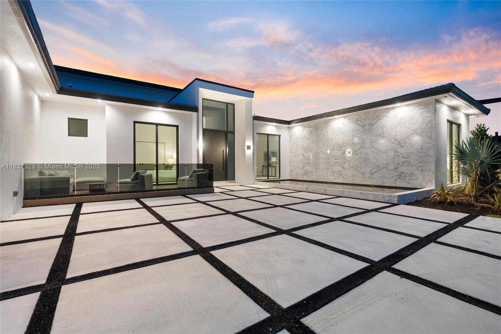 1520 SW 149th Ter