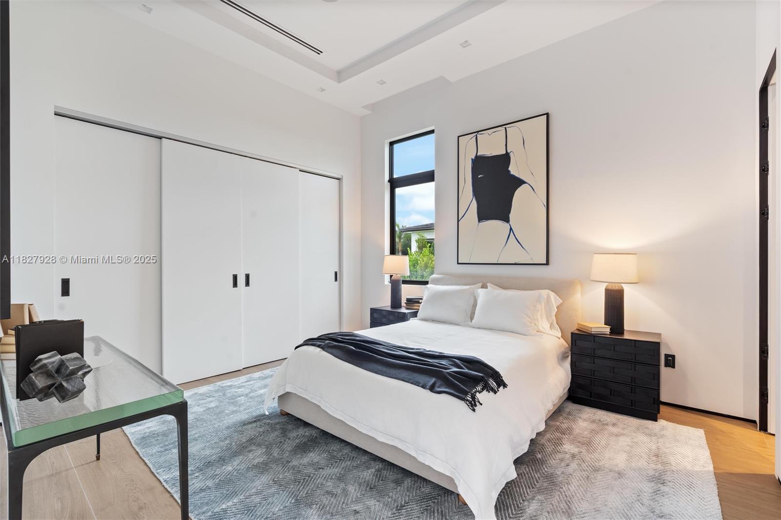 ZONA WEST - Residential