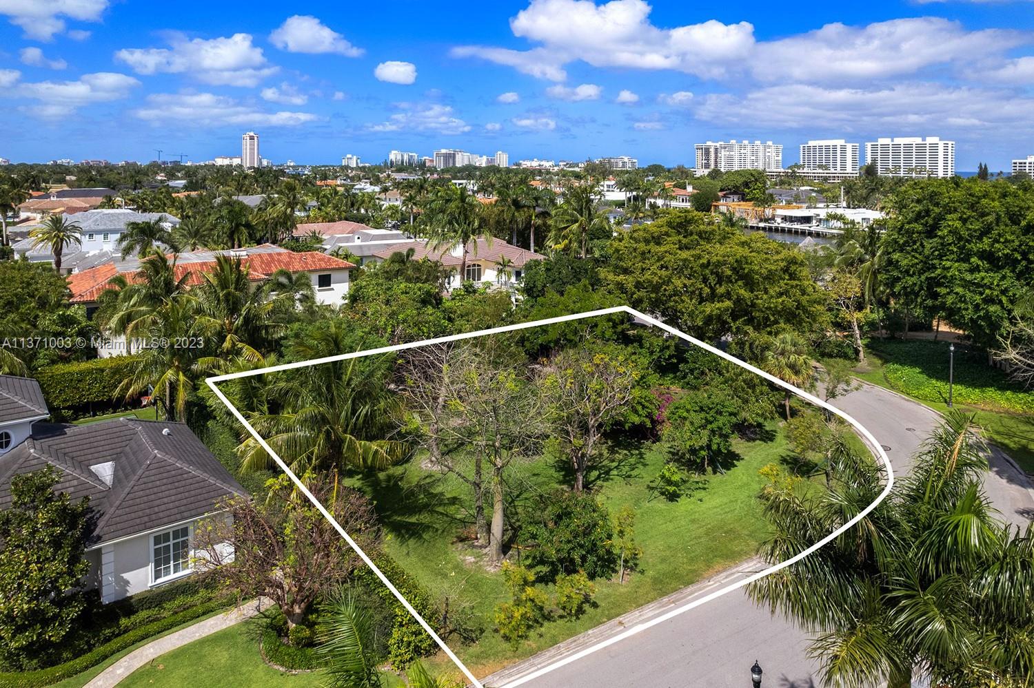 ROYAL PALM YACHT & COUNTR - Residential