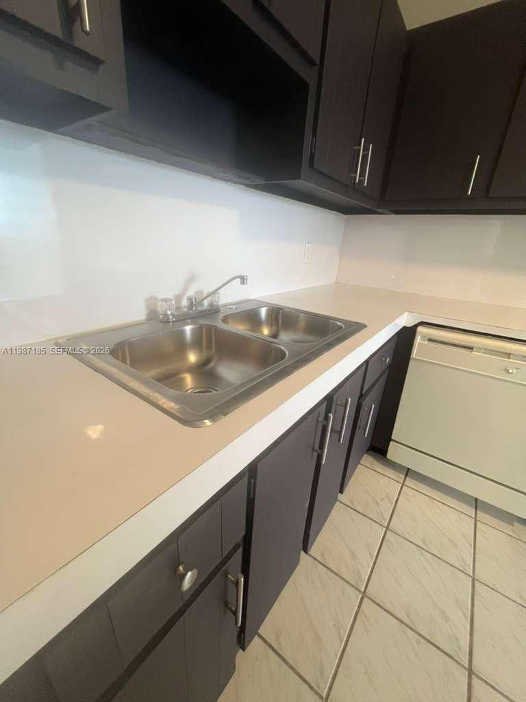 CRESTVIEW TOWERS CONDO - Residential Lease