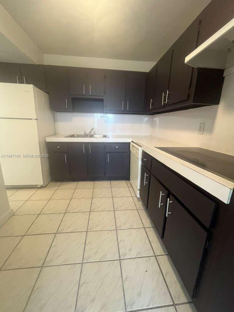 CRESTVIEW TOWERS CONDO - Residential Lease