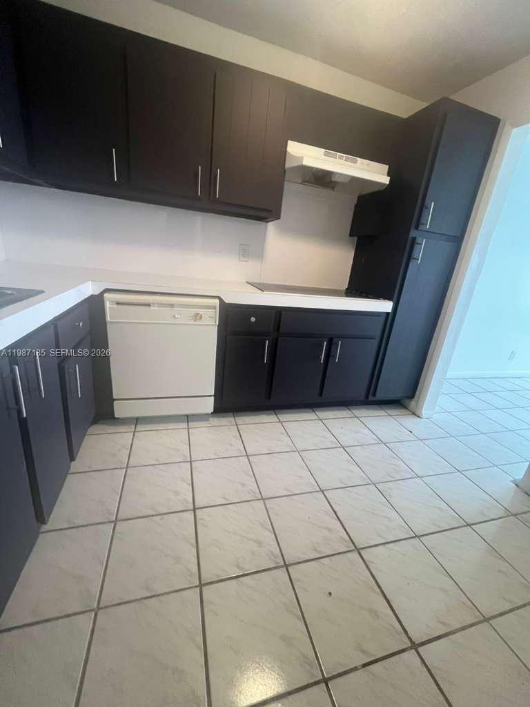 CRESTVIEW TOWERS CONDO - Residential Lease