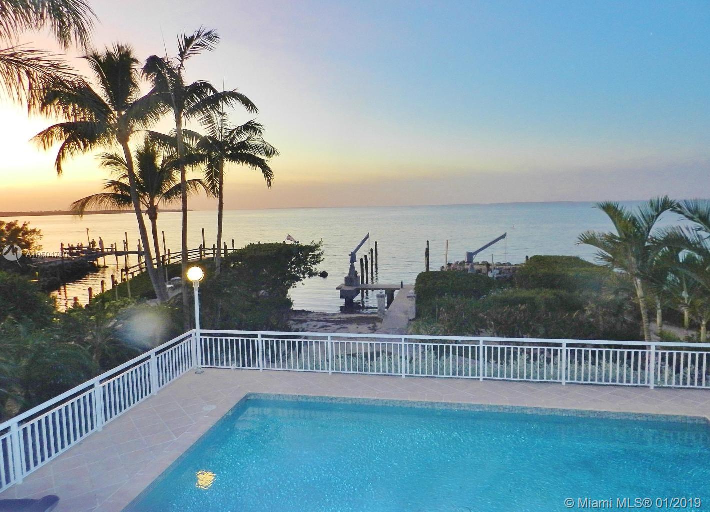 PLANTATION BEACH - Residential