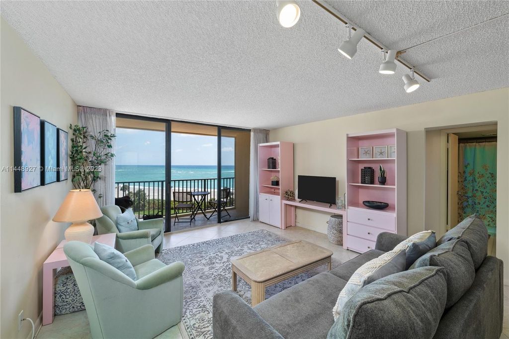 Photo of 300 Ocean Trail Way #605, Jupiter, FL 33477 (MLS # A11448927)