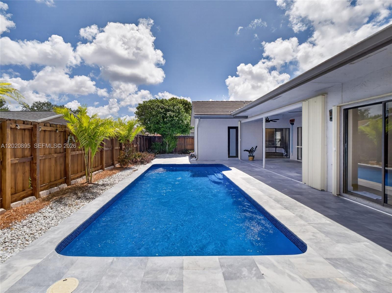 NOB HILL ESTATES 2 SEC - Residential