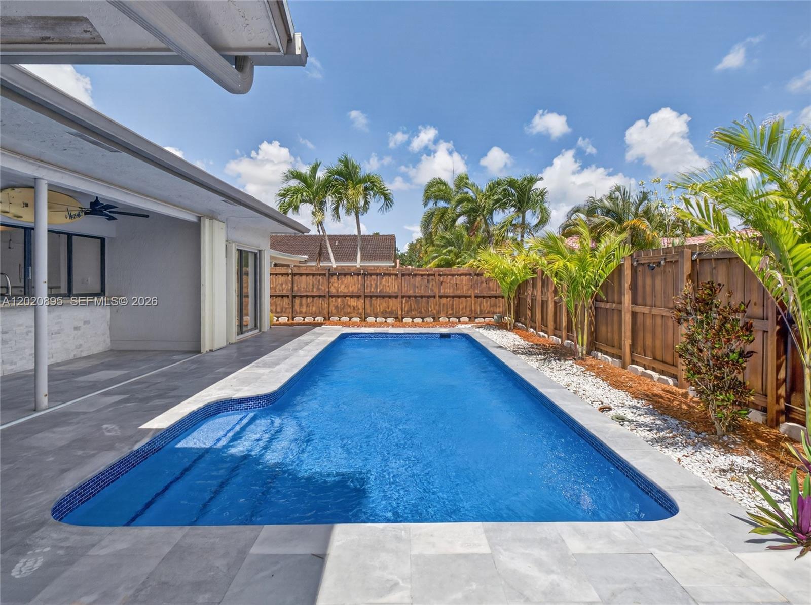 NOB HILL ESTATES 2 SEC - Residential