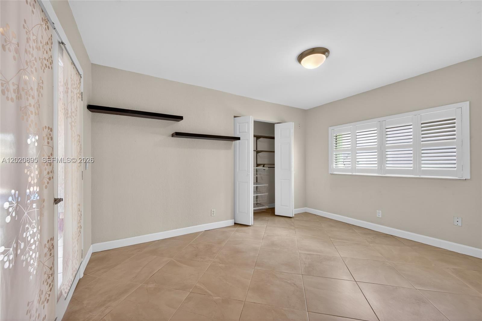 NOB HILL ESTATES 2 SEC - Residential