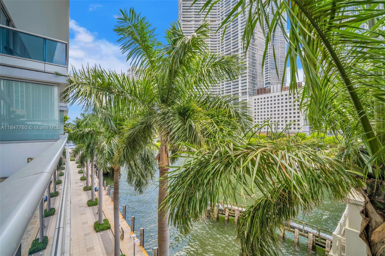 200 Biscayne Boulevard Way 302