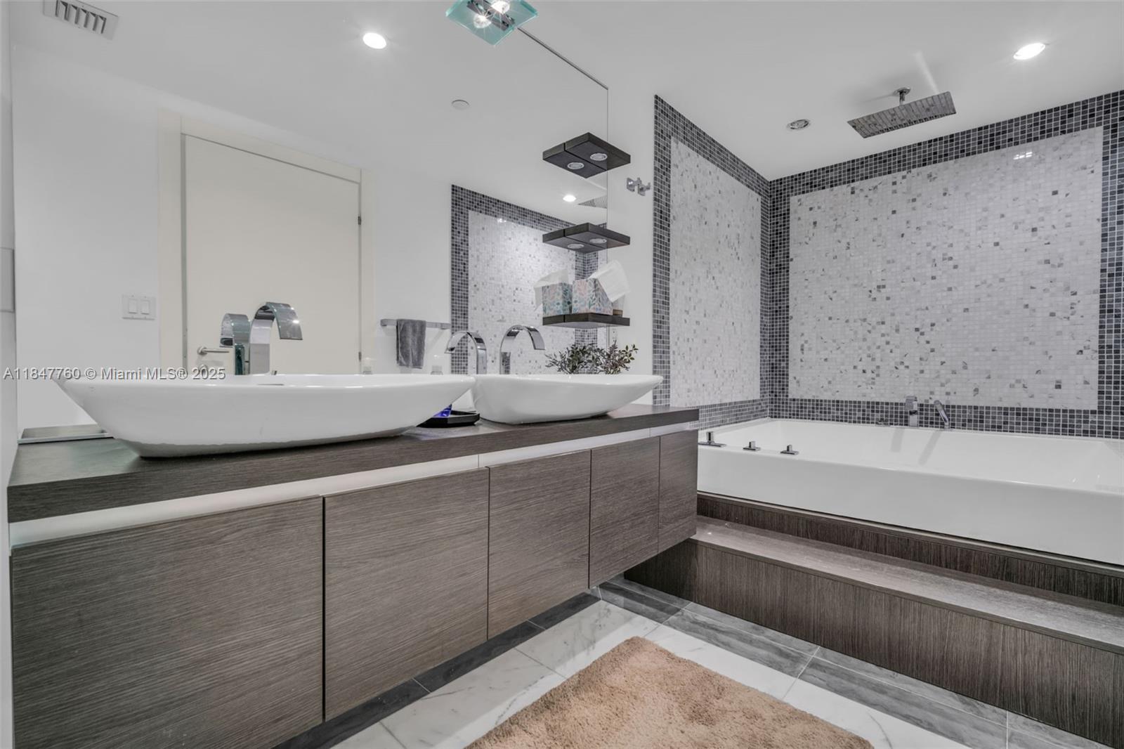 EPIC WEST CONDO - Residential Lease