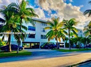 3702 Ne 171st St 11, North Miami Beach, Miami-Dade County, Florida - 2 Bedrooms  
2 Bathrooms - 