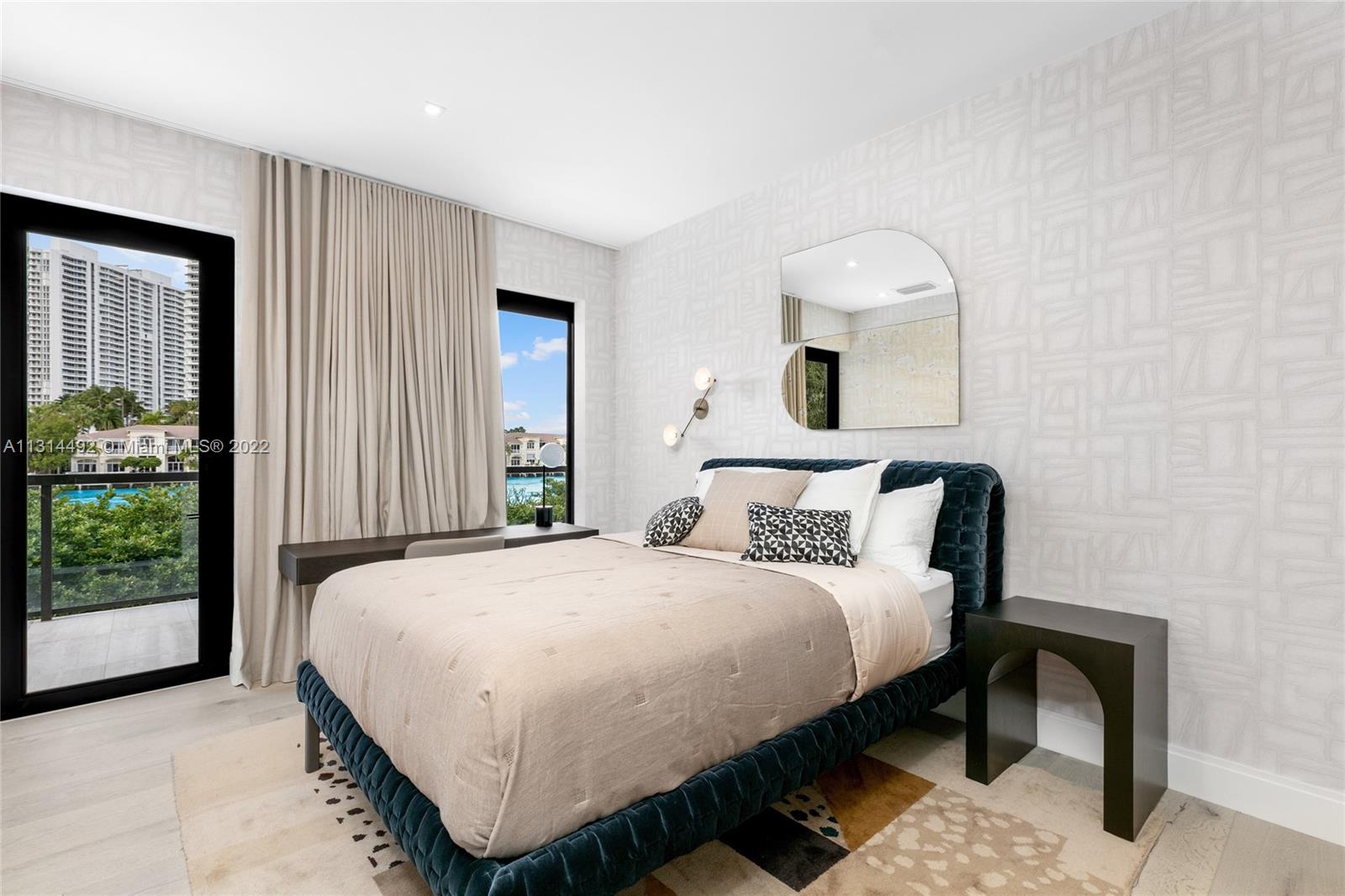 GOLDEN BEACH SEC F - Residential