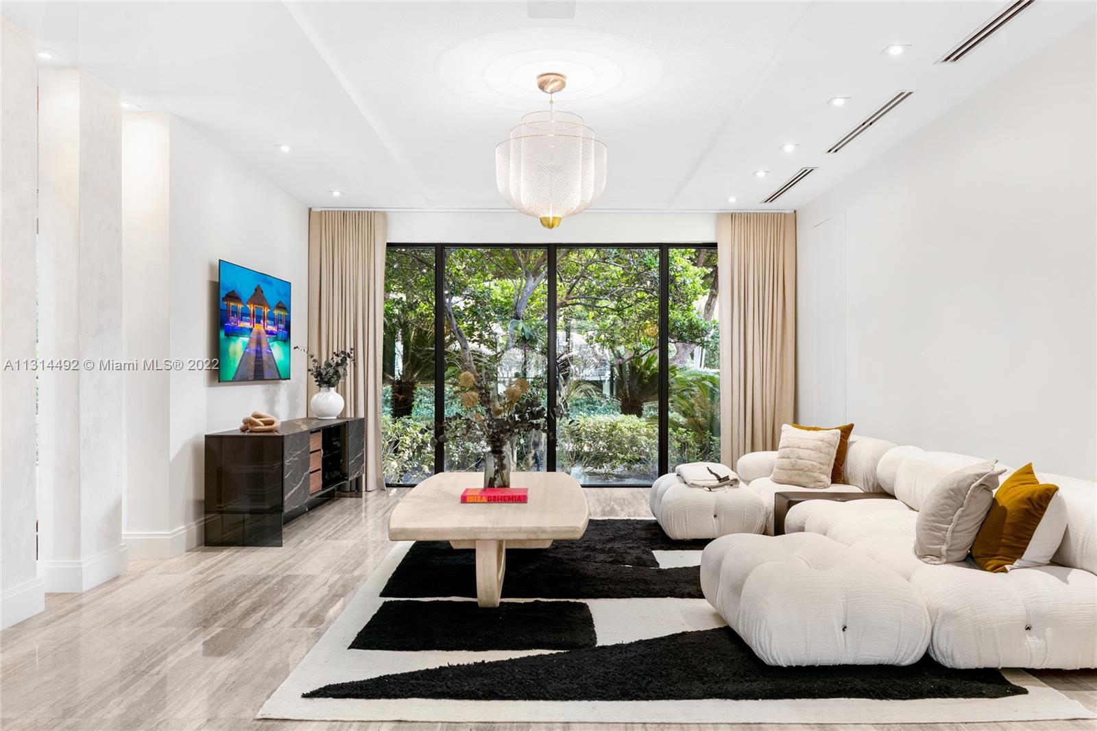 GOLDEN BEACH SEC F - Residential