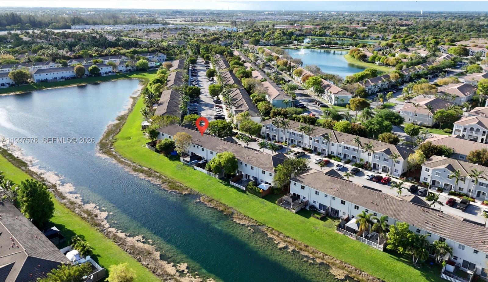 VENETIA GROVE - Residential