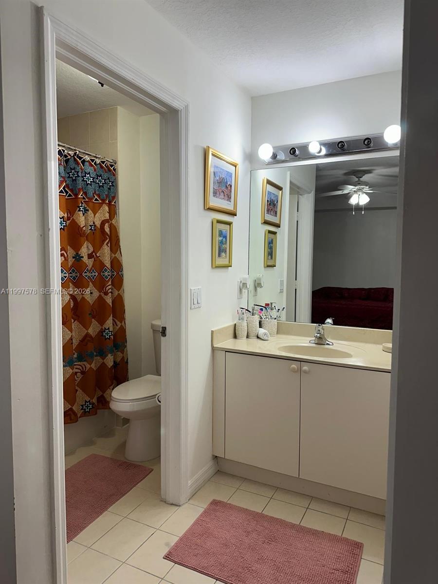 VENETIA GROVE - Residential