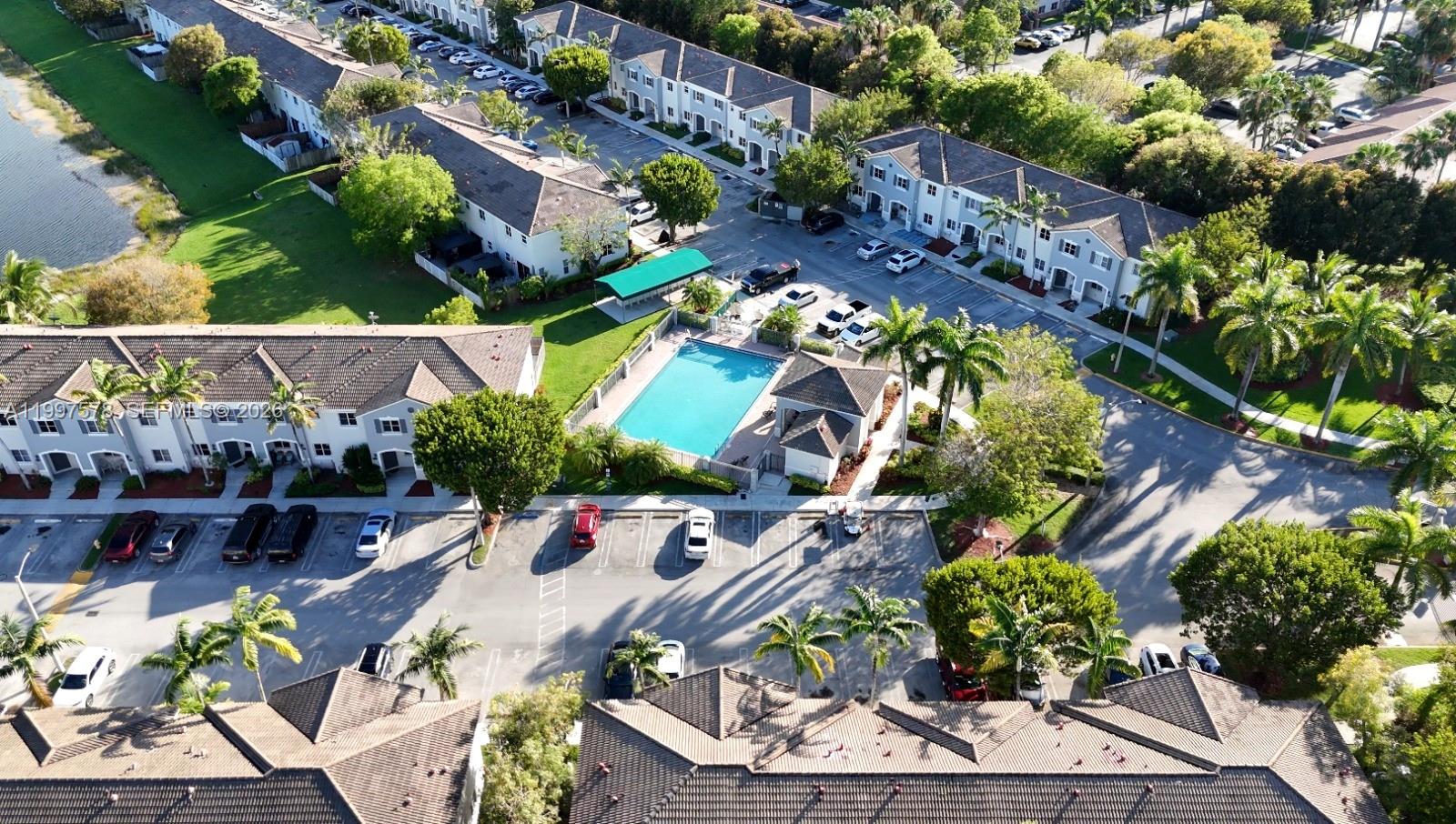 VENETIA GROVE - Residential