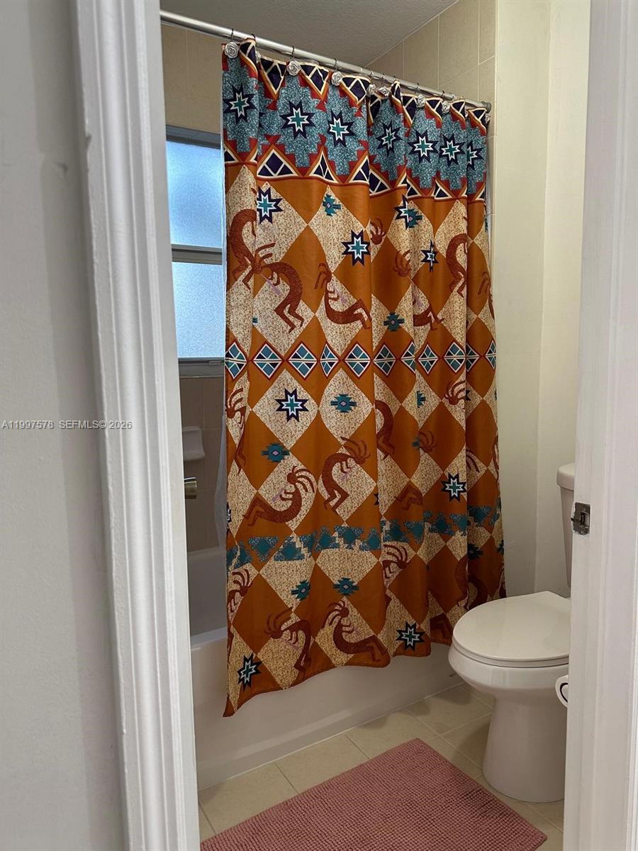 VENETIA GROVE - Residential