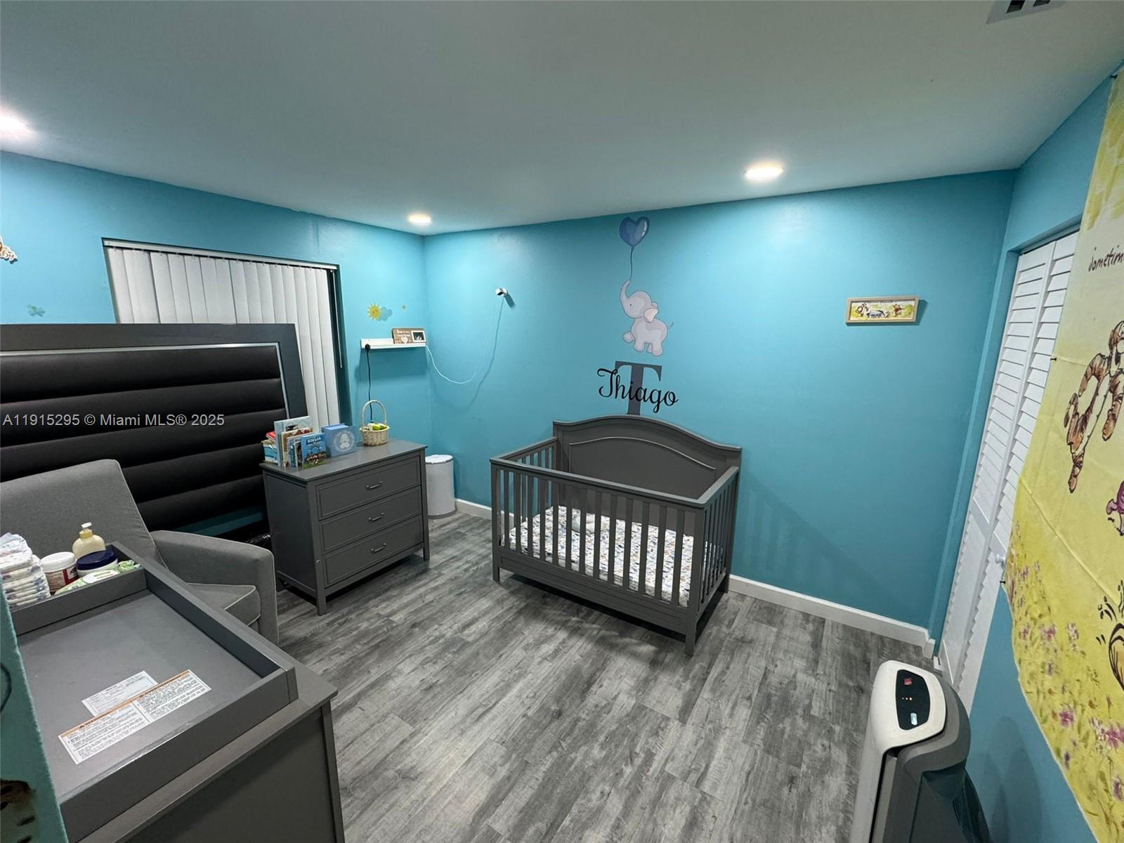 BANYAN TREE SIX CONDO - Residential Lease