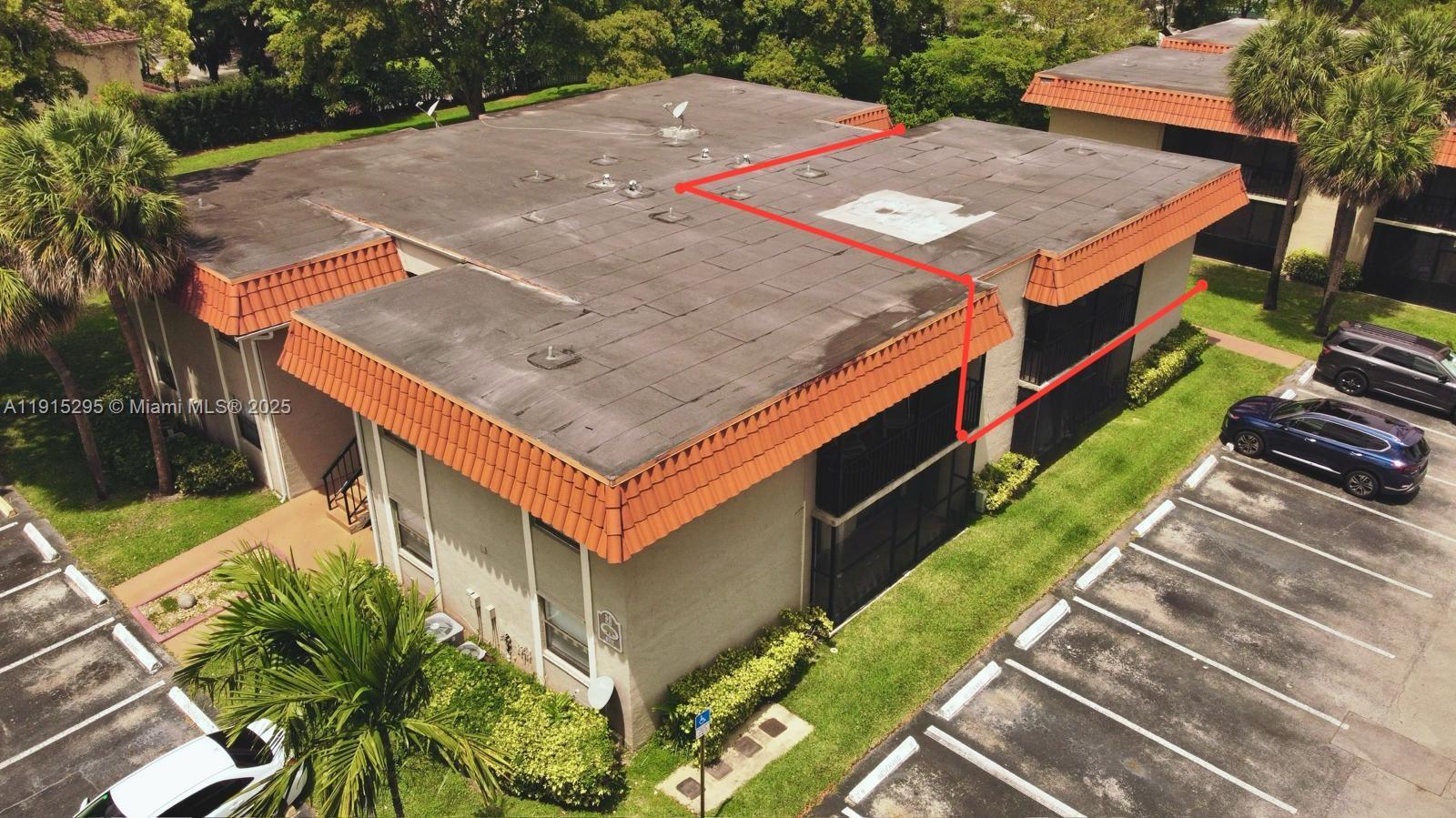 BANYAN TREE SIX CONDO - Residential Lease