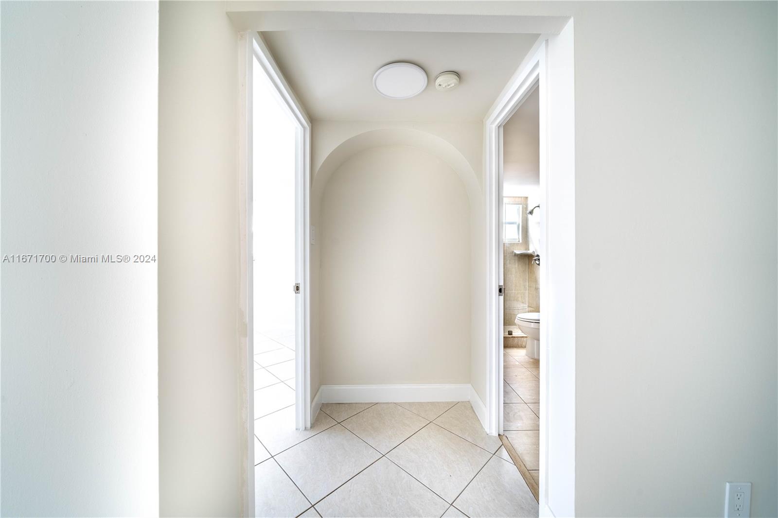 HORIZON HOUSE CONDO - Residential