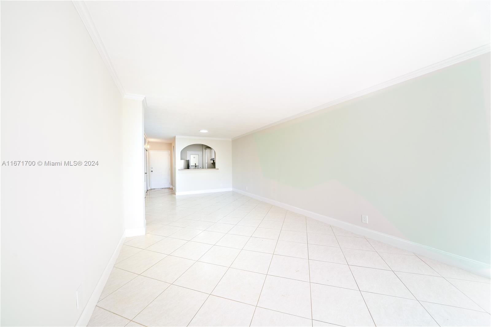 HORIZON HOUSE CONDO - Residential