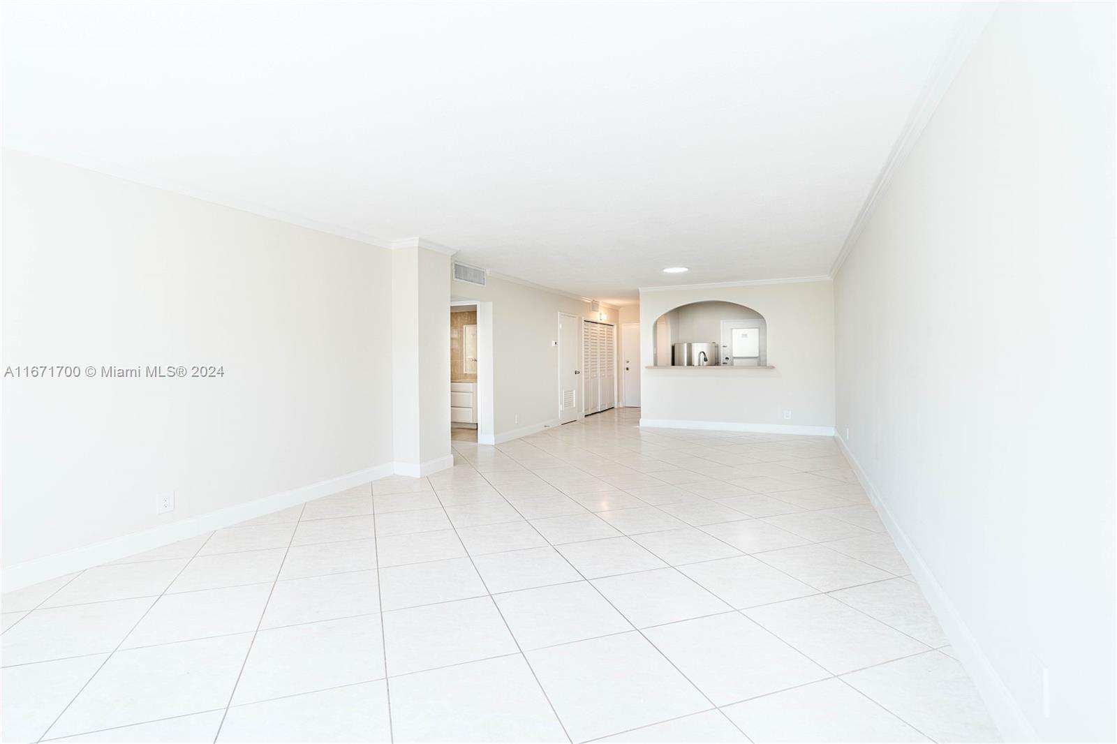 HORIZON HOUSE CONDO - Residential
