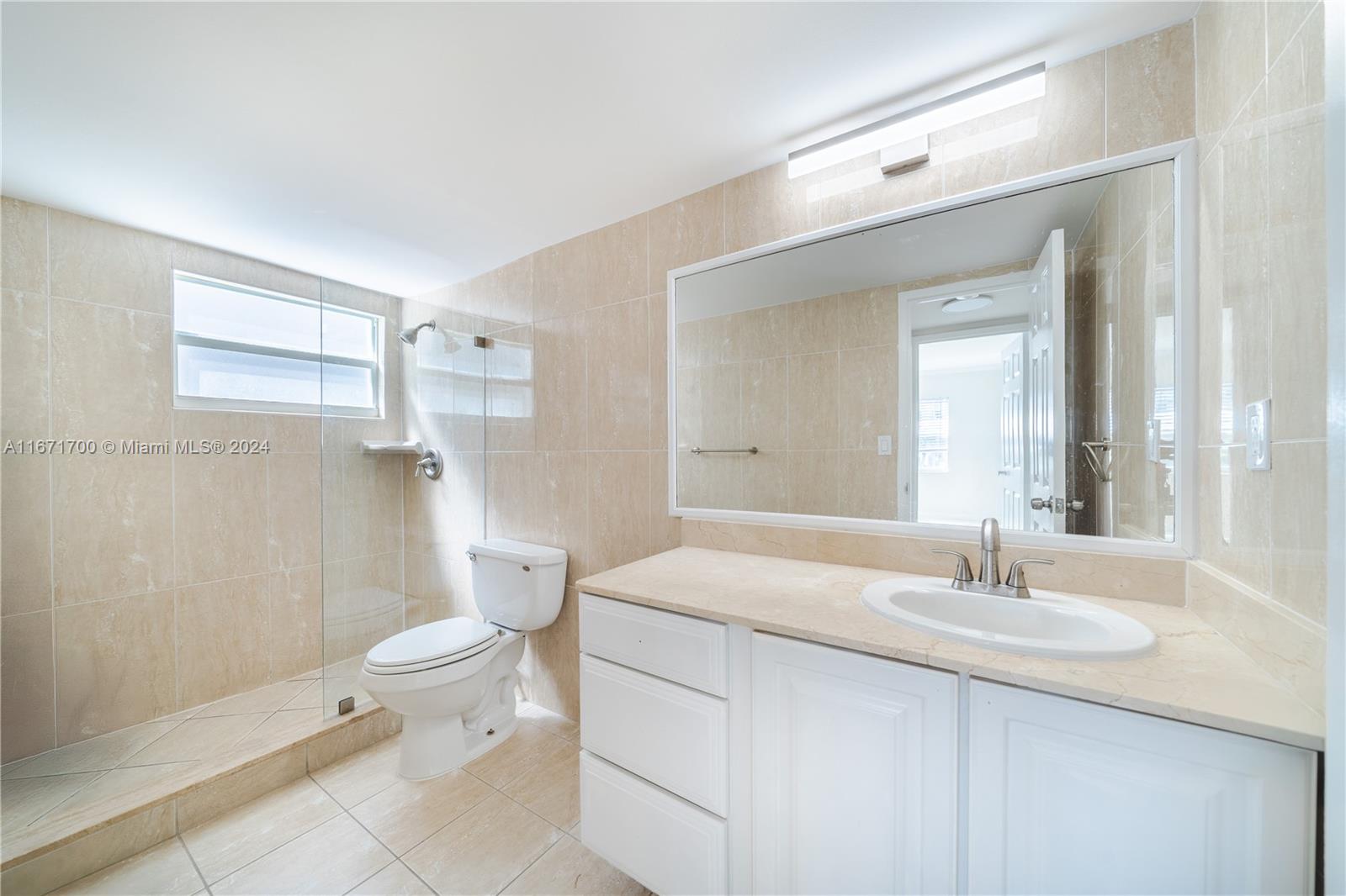 HORIZON HOUSE CONDO - Residential
