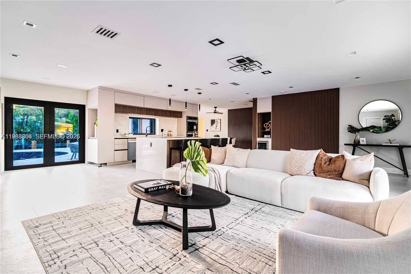 LANDINGS FIRST SEC - Residential