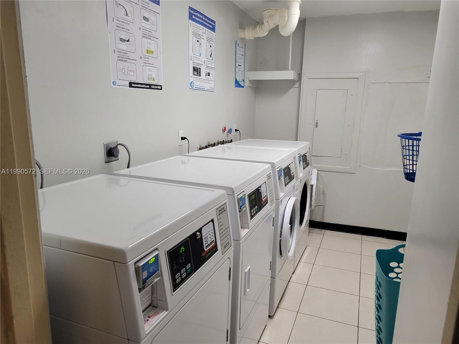 WINSTON TOWERS 200 CONDO - Residential Lease