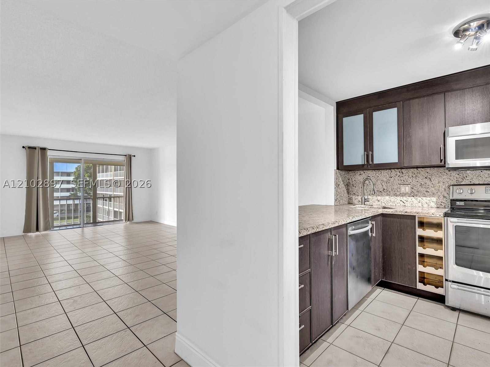 4700 Washington St 405