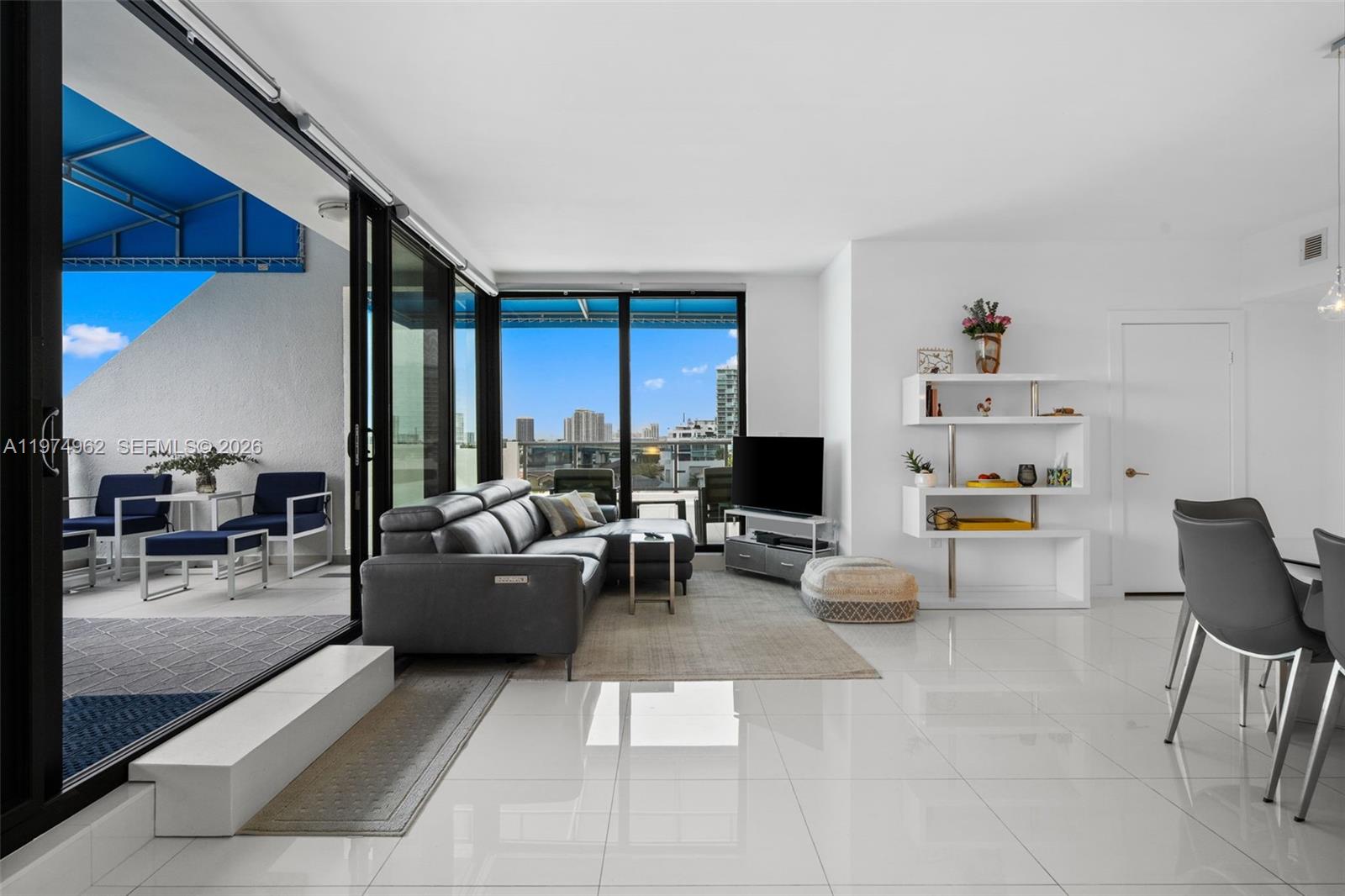 POINCIANA IS YT & RCQ CLU - Residential Lease