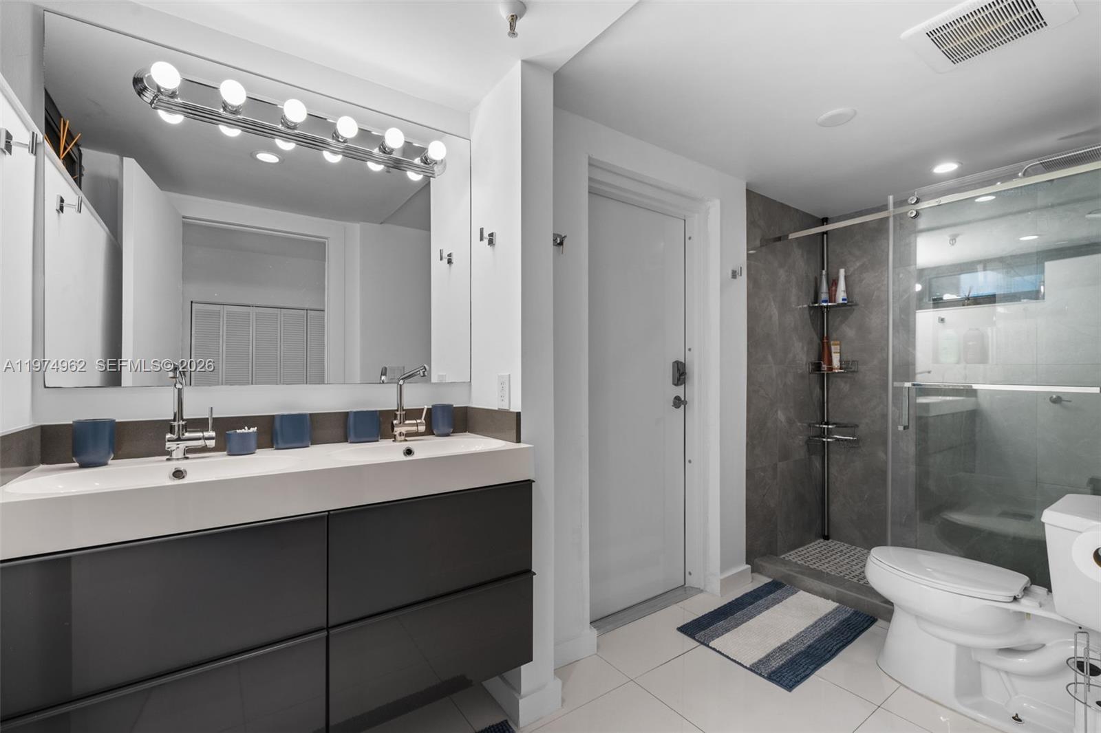 POINCIANA IS YT & RCQ CLU - Residential Lease