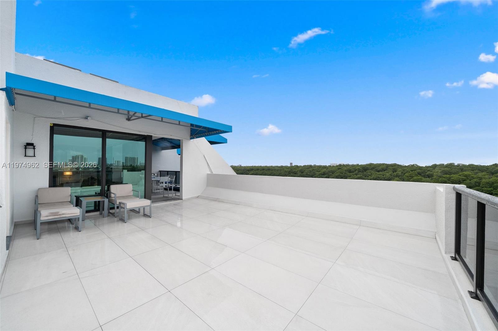 POINCIANA IS YT & RCQ CLU - Residential Lease