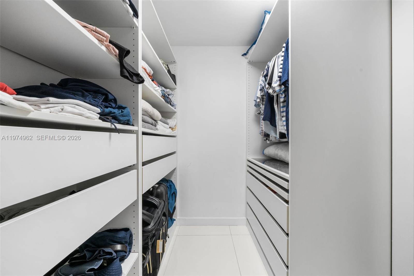 POINCIANA IS YT & RCQ CLU - Residential Lease