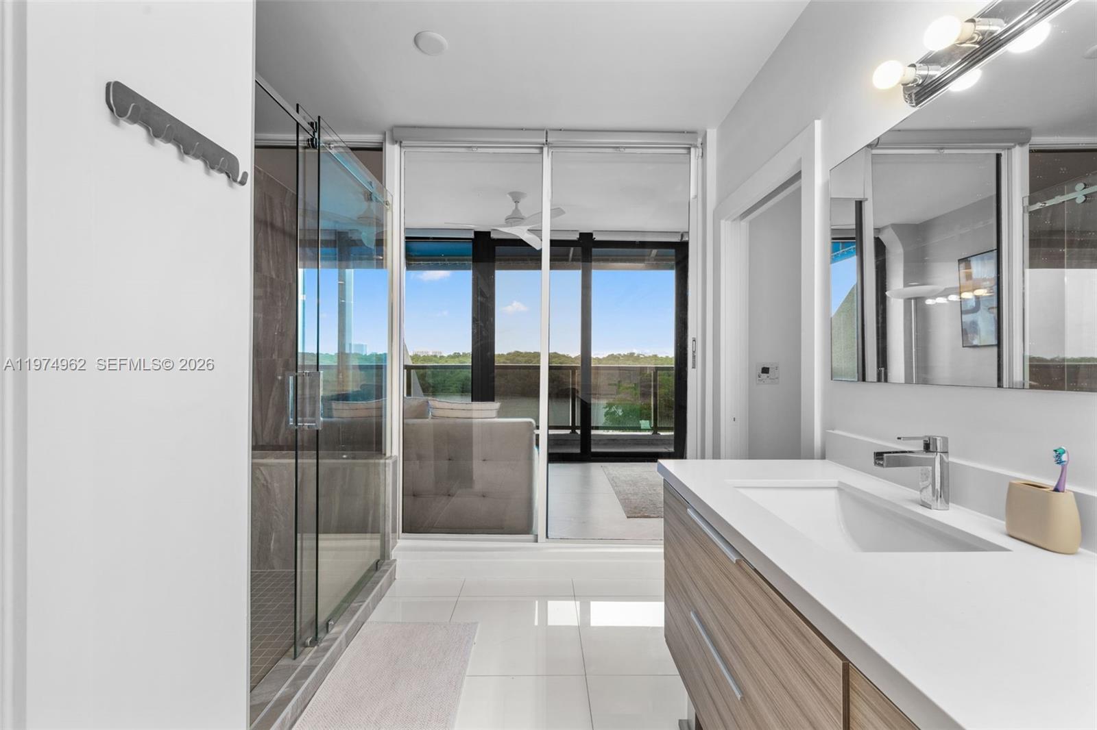 POINCIANA IS YT & RCQ CLU - Residential Lease