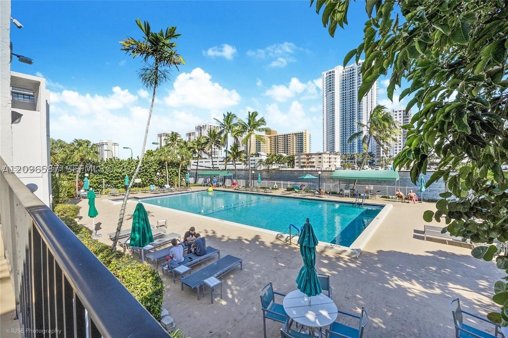 Photo of 1000 Parkview Dr #501, Hallandale Beach, FL 33009 (MLS # A12096587)