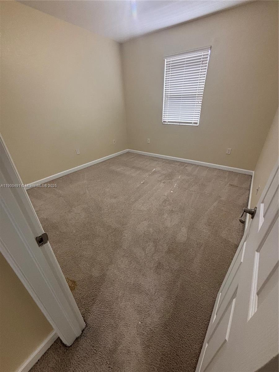 KENDALL COMMONS TOWNHOMES - Residential Lease