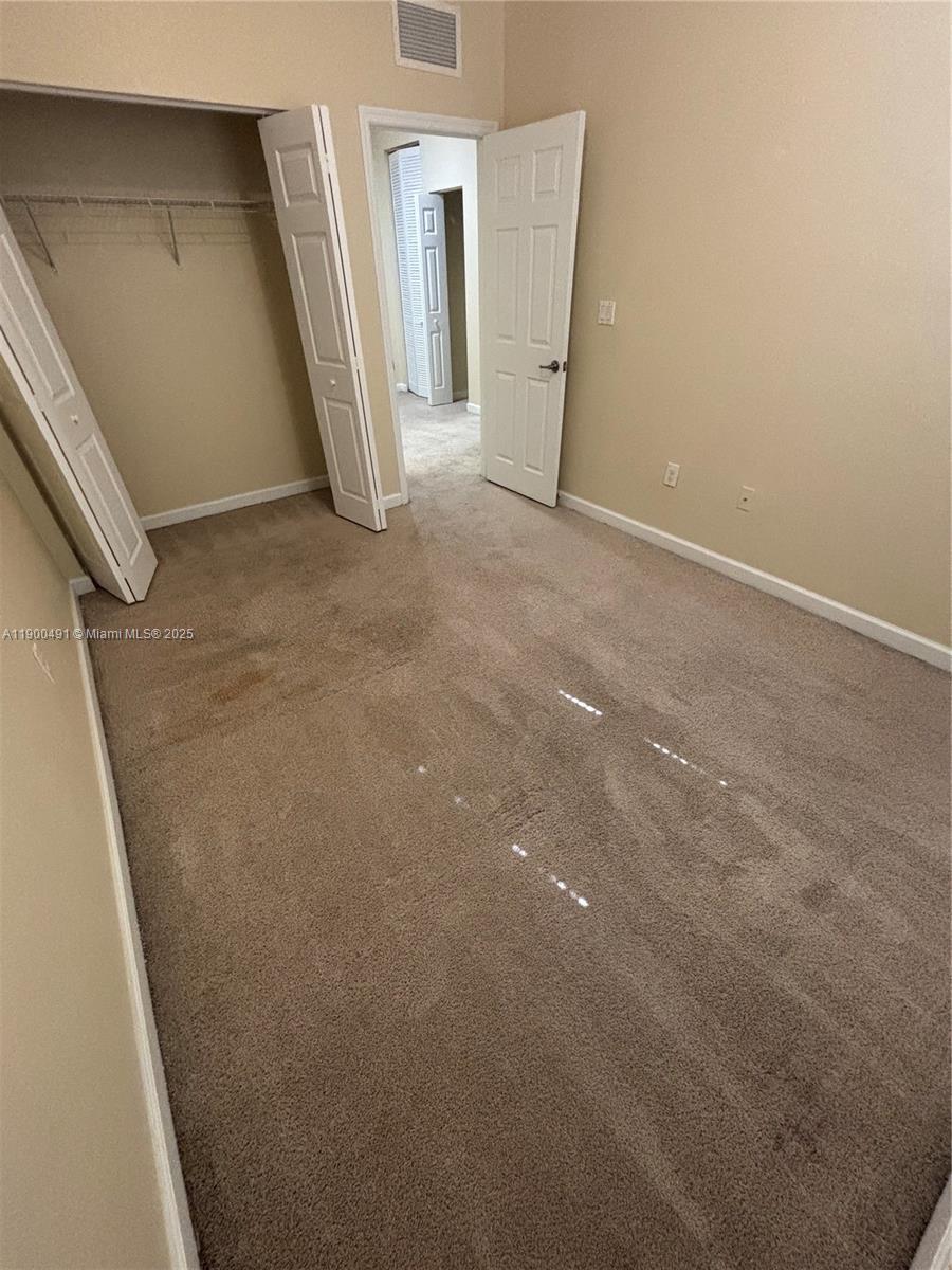 KENDALL COMMONS TOWNHOMES - Residential Lease