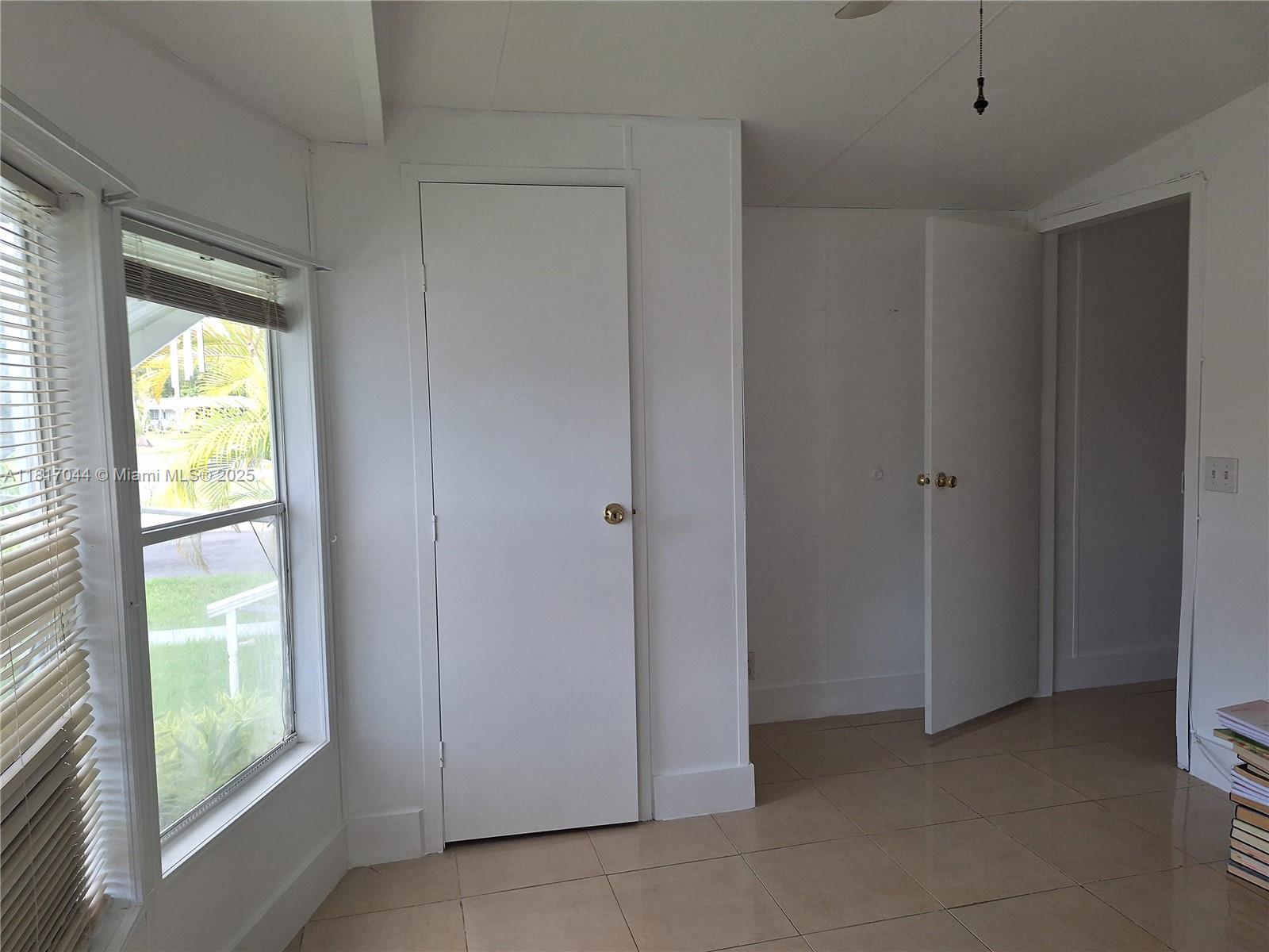 GATEWAY WEST CONDO - Residential