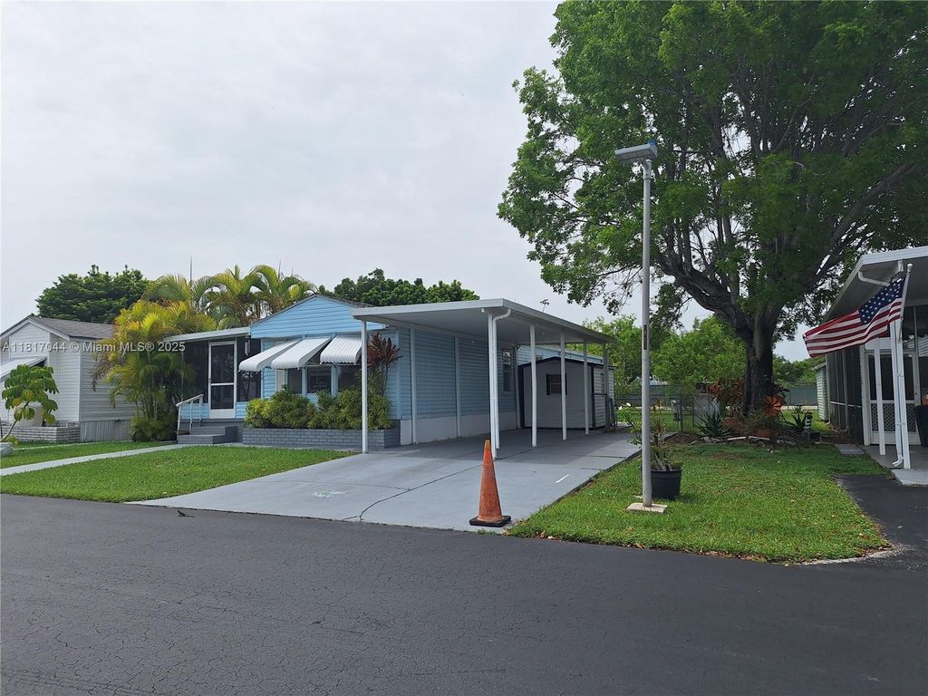 Photo of 35303 SW 180th Ave Lot 347, Homestead, FL 33034 (MLS # A11817044)