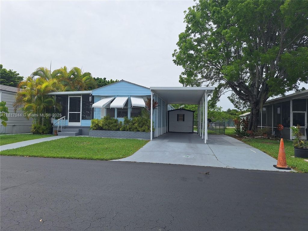 Photo of 35303 SW 180th Ave Lot 347, Homestead, FL 33034 (MLS # A11817044)