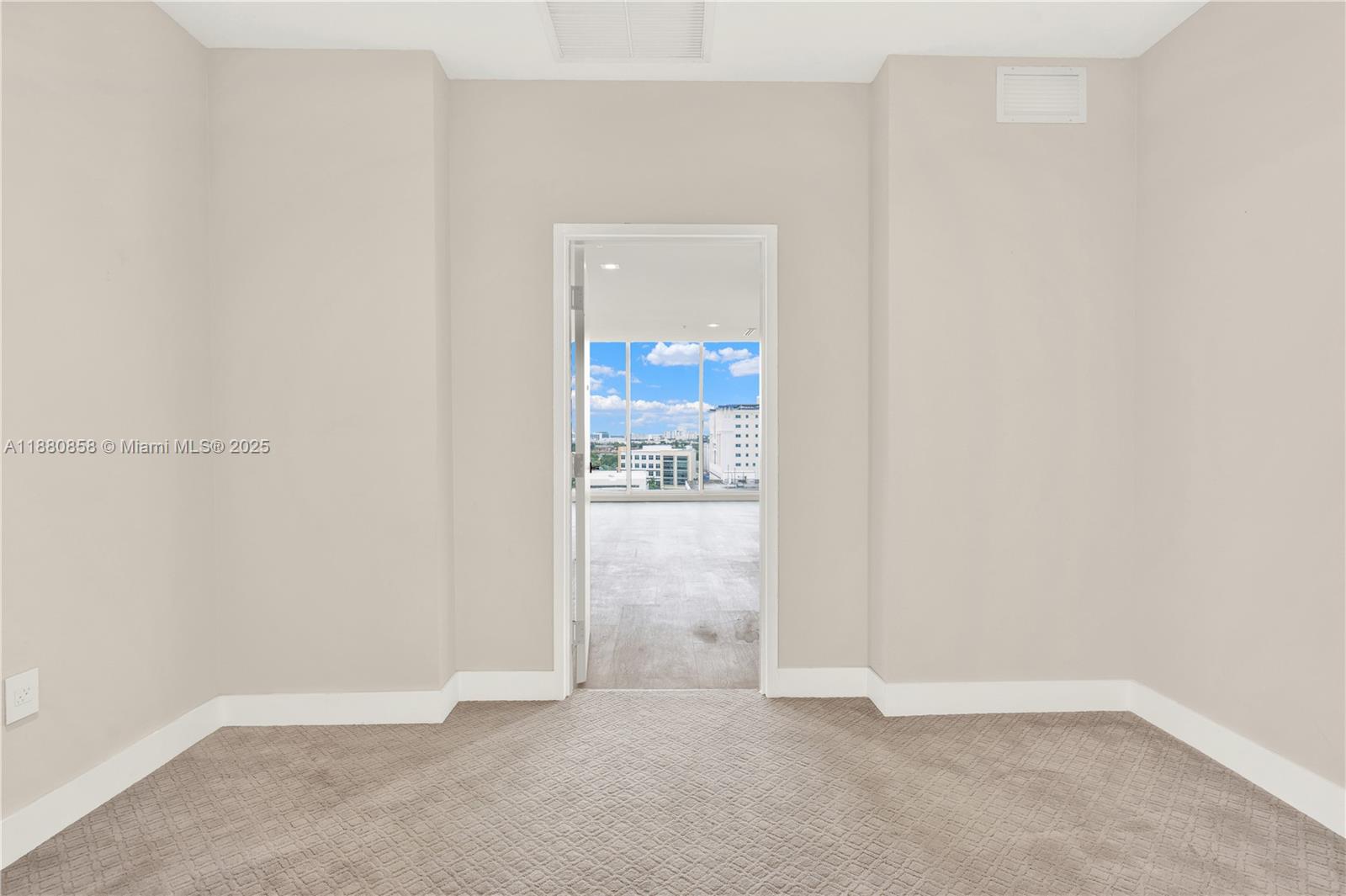 View photos, virtual tours, details... 2820 NE 214th St 1005