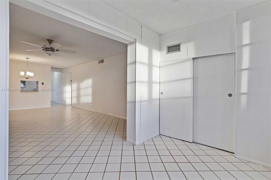 Welcome to the 55+ active, lifestyle and friendly community of Village Royale. Don't miss out on the opportunity to live in this LOVELY , CONFORTABLE AND SPACIOUS apartment 2/2.One deeded parking spot. Live and enjoy their amenities 2 pools, a jacuzzi, fitness center, theater, driving range, tennis/pickle ball courts, Bocci board, clubhouse, Bingo nights, movie nights and more! You can also enjoy free movies on Wednesdays and free transportation to some places.
Don't miss the opportunity to live in such a comfortable and beautiful place. Included in the monthly fees are basic cable, water, trash removal, and exterior insurance, making living here hassle-free. This remarkable gem is waiting for you!
