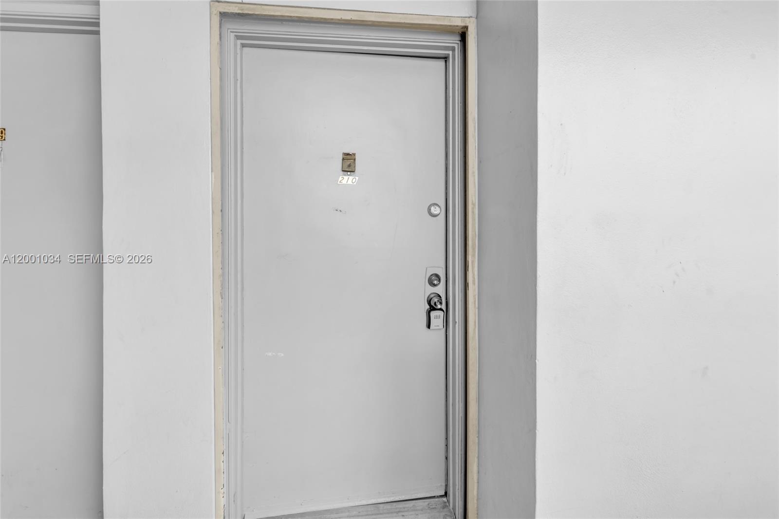 THE GREENS CONDO - Residential Lease