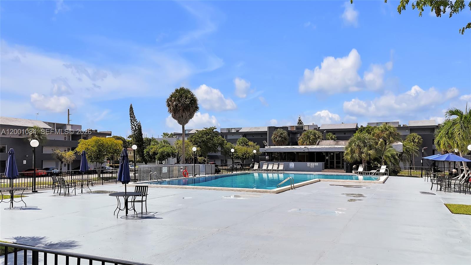 THE GREENS CONDO - Residential Lease