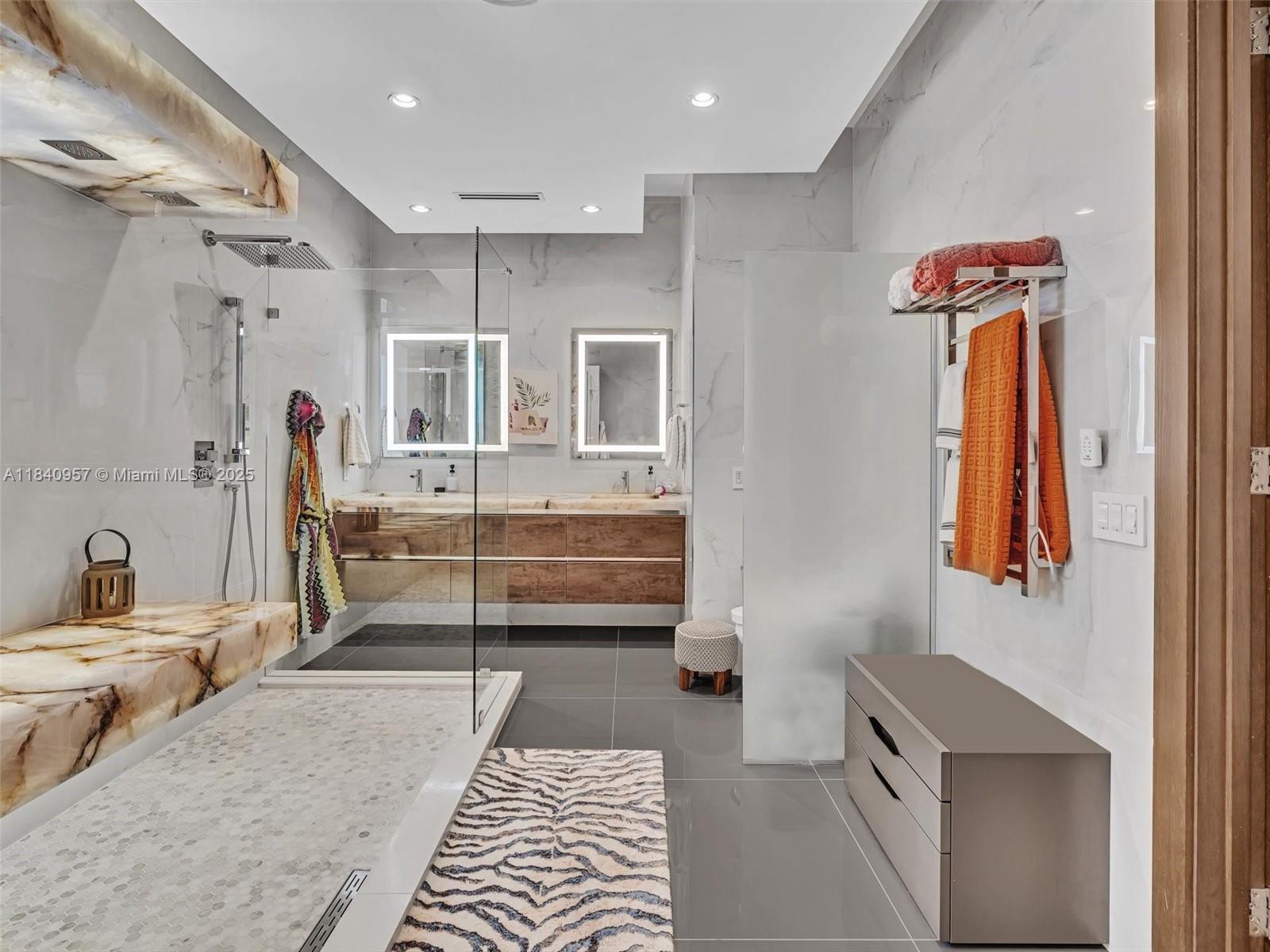 GOLDEN ISLES ESTATES FIRS - Residential