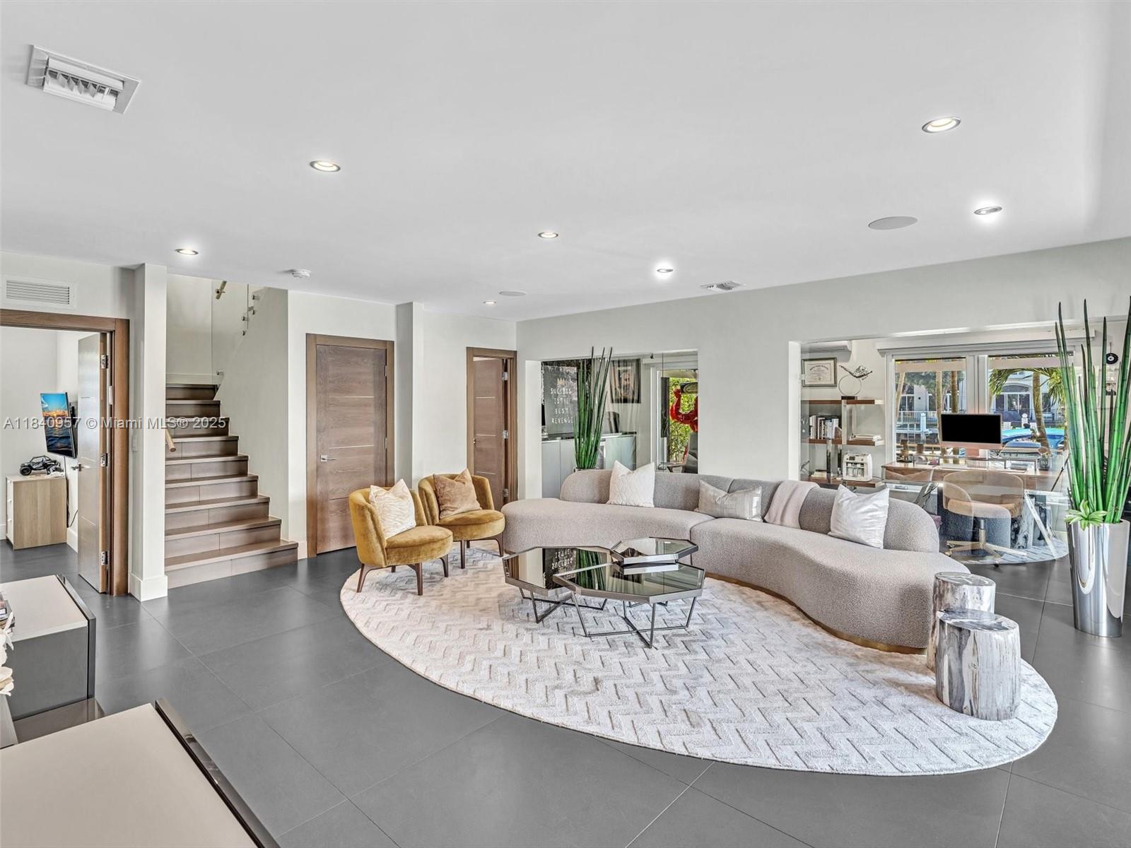 GOLDEN ISLES ESTATES FIRS - Residential