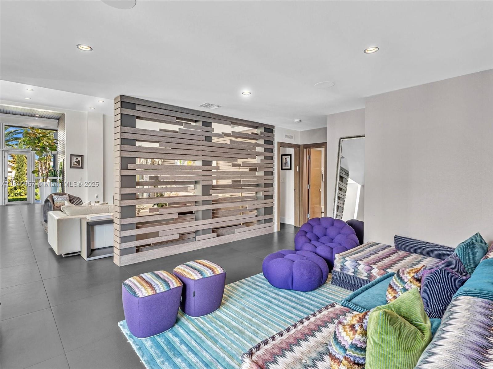 GOLDEN ISLES ESTATES FIRS - Residential