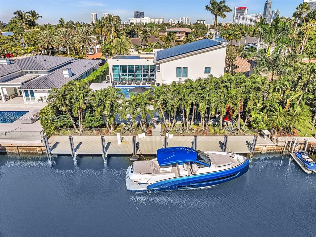 Photo of 307 Holiday Dr, Hallandale Beach, FL 33009 (MLS # A11840957)